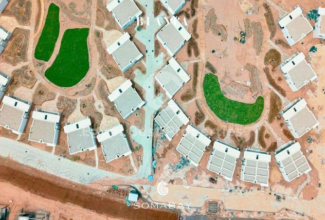 8438012 - Property Image 2