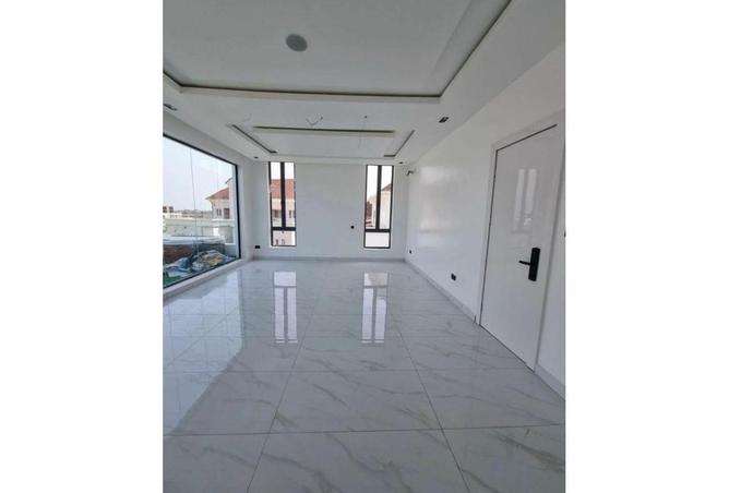 8068440 - Property Main Image