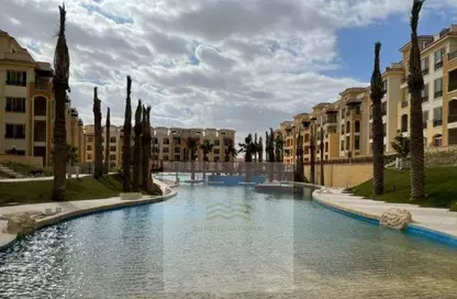 Apartment - 2 Bedrooms - 2 Bathrooms for sale in One Golden Square Mall - The 5th Settlement - New Cairo City - Cairo