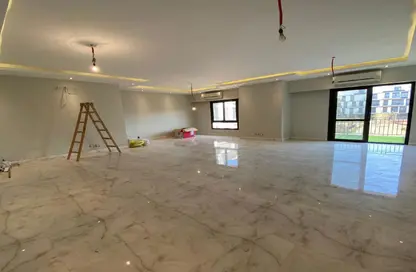 شقة - 3 غرف نوم - 4 حمامات للايجار في ذا كورت ياردز - كمبوندات الشيخ زايد - الشيخ زايد - الجيزة