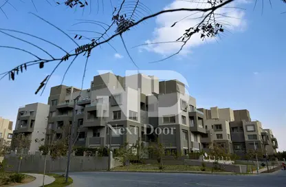 Apartment - 2 Bedrooms - 2 Bathrooms for sale in Palm Hills Village Gate - South Investors Area - New Cairo City - Cairo