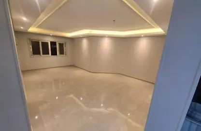 Apartment - 3 Bedrooms - 3 Bathrooms for rent in Mountain View Hyde Park - 5th Settlement Compounds - The 5th Settlement - New Cairo City - Cairo