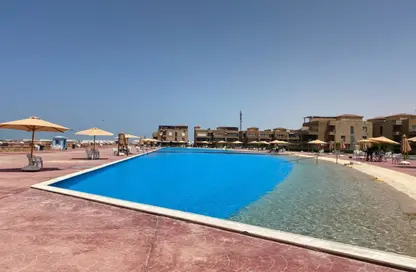 Chalet - 2 Bedrooms - 2 Bathrooms for sale in Bluemar Wadi Degla - Sidi Abdel Rahman - North Coast