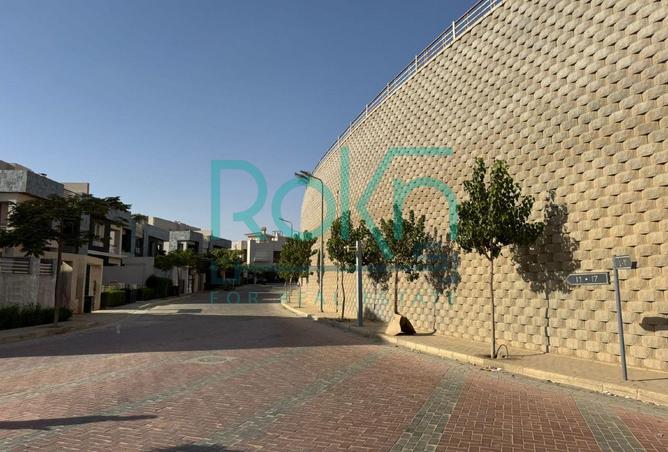 8044721 - Property Image 2