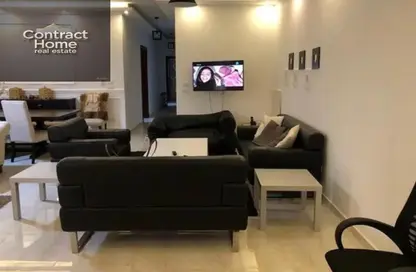 شقة - 3 غرف نوم - 3 حمامات للايجار في المنطقة ب - حى جنوب الاكايمية - مدينة القاهرة الجديدة - القاهرة