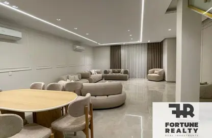 تاون هاوس - 5 غرف نوم - 4 حمامات للايجار في ليان ريزيدنس - كمبوندات التجمع الخامس - التجمع الخامس - مدينة القاهرة الجديدة - القاهرة