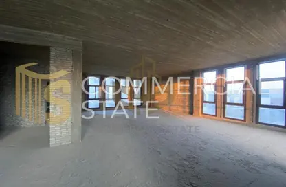 مساحات مكتبية - استوديو - 1 حمام للايجار في روك جولدن مول - كمبوندات التجمع الخامس - التجمع الخامس - مدينة القاهرة الجديدة - القاهرة