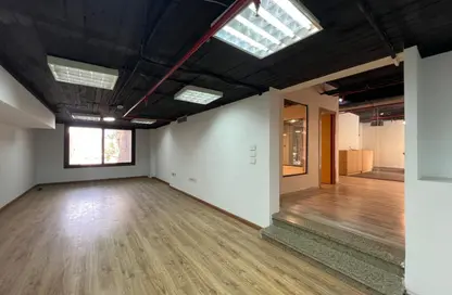 مساحات مكتبية - استوديو - 2 حمامات للايجار في شارع التسعين - التجمع الخامس - مدينة القاهرة الجديدة - القاهرة