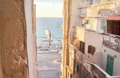 Apartment - 2 Bedrooms - 1 Bathroom for sale in Sporting - Hay Sharq - Alexandria