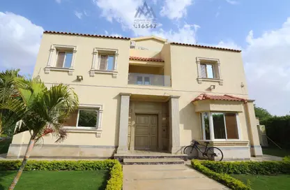 Villa - 5 Bedrooms - 4 Bathrooms for sale in Privado - Madinaty - Cairo