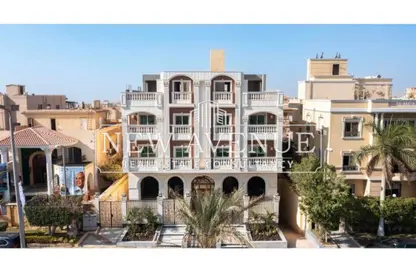 Apartment - 3 Bedrooms - 3 Bathrooms for sale in Al Shouyfat - 5th Settlement Compounds - The 5th Settlement - New Cairo City - Cairo