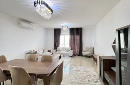 شقة - 2 غرف نوم - 2 حمامات للبيع في فيفث سكوير - التجمع الخامس - مدينة القاهرة الجديدة - القاهرة