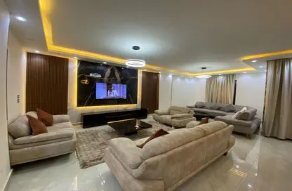 Apartment - 3 Bedrooms - 3 Bathrooms for rent in Mohamed Talaat Salem St. - 1st Zone - Nasr City - Cairo