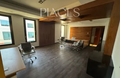 مساحات مكتبية - استوديو - 2 حمامات للايجار في شارع ال ٩٠ الجنوبي - شارع التسعين الجنوبي - التجمع الخامس - مدينة القاهرة الجديدة - القاهرة