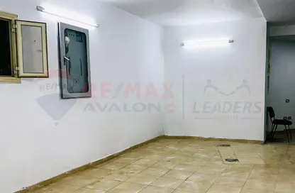 مساحات مكتبية - استوديو - 1 حمام للبيع في بولكلي - حي شرق - الاسكندرية