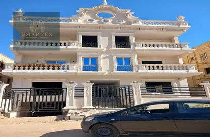 Apartment - 4 Bedrooms - 2 Bathrooms for sale in 1st Neighborhood - 3rd District East - Shorouk City - Cairo