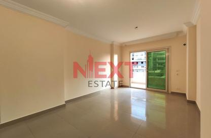 Apartment - 3 Bedrooms - 2 Bathrooms for rent in Roushdy St. - Stanley - Hay Sharq - Alexandria