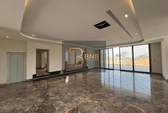 8028089 - Property Image 2