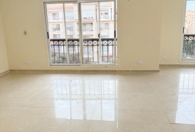 8405201 - Property Image 2