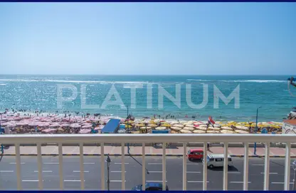 Apartment - 2 Bedrooms - 2 Bathrooms for sale in Al Geish Road - El Mandara - Hay Than El Montazah - Alexandria
