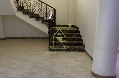 Duplex - 6 Bedrooms - 3 Bathrooms for rent in 9th District - Sheikh Zayed City - Giza