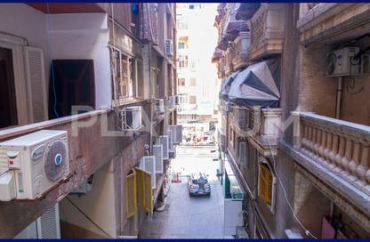 Apartment - 3 Bedrooms - 3 Bathrooms for sale in Mostafa Fahmy St. - Glim - Hay Sharq - Alexandria