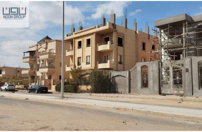 Apartment - 3 Bedrooms - 3 Bathrooms for sale in 2nd Neighborhood - 4th District West - Shorouk City - Cairo