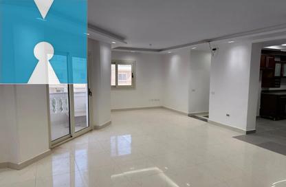 شقة - 3 غرف نوم - 2 حمامات للبيع في طيبة جاردنز - التوسعات الشمالية - مدينة 6 أكتوبر - الجيزة