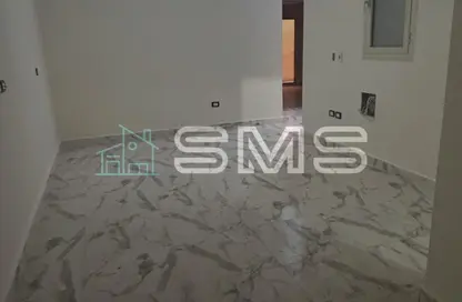 Apartment - 2 Bedrooms - 2 Bathrooms for rent in South Lotus - El Lotus - New Cairo City - Cairo