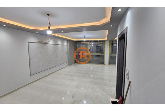 8233098 - الصورة الرئيسية للعقار