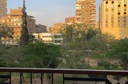 Apartment - 3 Bedrooms - 3 Bathrooms for sale in Kabol St. - 6th Zone - Nasr City - Cairo