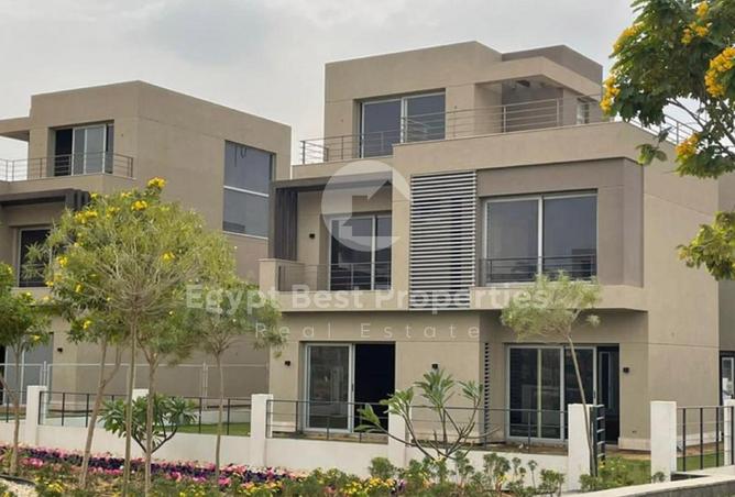 8318483 - Property Image 3