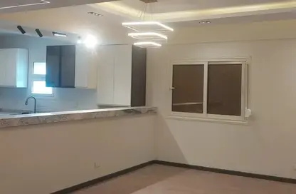 Apartment - 3 Bedrooms - 2 Bathrooms for rent in South Lotus - El Lotus - New Cairo City - Cairo