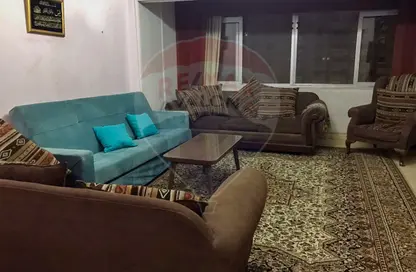 شقة - 2 غرف نوم - 1 حمام للايجار في شارع الاقبال - لوران - حي شرق - الاسكندرية