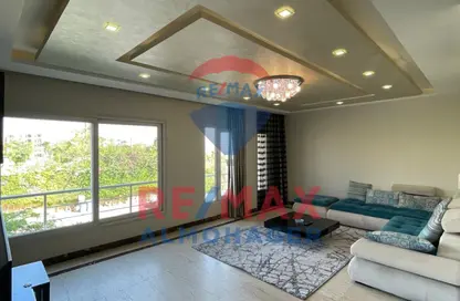 شقة - 2 غرف نوم - 2 حمامات للايجار في كارما ريزيدنس - الحي السادس عشر - الشيخ زايد - الجيزة