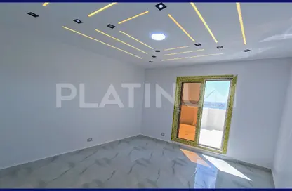 Apartment - 3 Bedrooms - 3 Bathrooms for sale in Khalil Hamada St. - Miami - Hay Awal El Montazah - Alexandria
