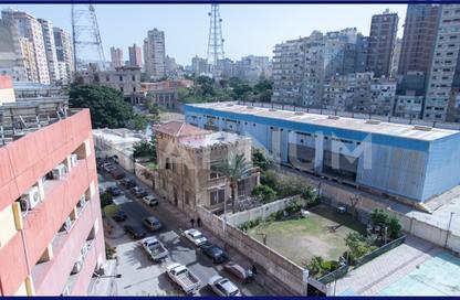 شقة - 3 غرف نوم - 2 حمامات للبيع في طريق ابو قير - زيزينيا - حي شرق - الاسكندرية