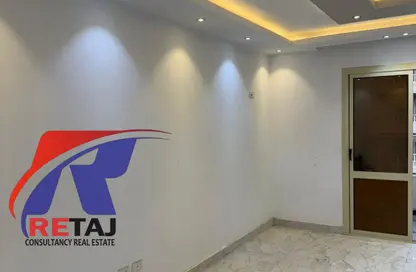 شقة - 3 غرف نوم - 3 حمامات للبيع في شارع بيرم التونسي - النرجس 1 - النرجس - مدينة القاهرة الجديدة - القاهرة