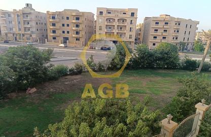شقة - 3 غرف نوم - 2 حمامات للبيع في كمبوندات الشروق - مدينة الشروق - القاهرة