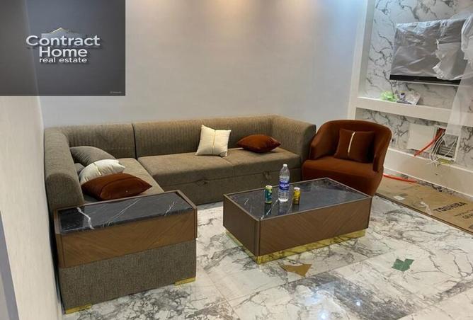 7373238 - Property Image 2