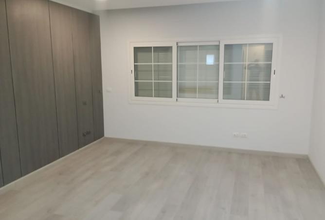 8211730 - Property Main Image