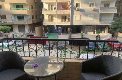 Apartment - 3 Bedrooms - 2 Bathrooms for sale in Hassan Ma'moon St. - 6th Zone - Nasr City - Cairo