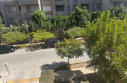 Apartment - 2 Bedrooms - 2 Bathrooms for sale in Palm Hills Village Gate - South Investors Area - New Cairo City - Cairo