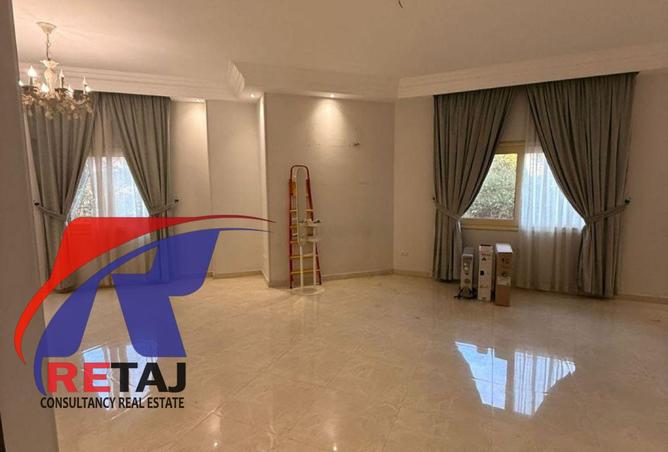 8310902 - Property Image 2