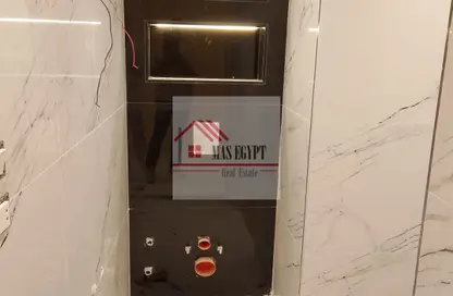 Apartment - 2 Bedrooms - 1 Bathroom for sale in Mosadak St. - Dokki - Giza