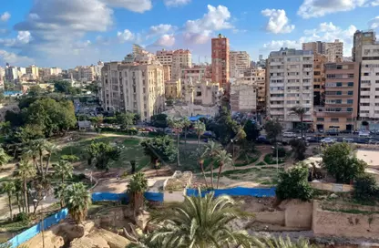 شقة - 3 غرف نوم - 3 حمامات للبيع في الأزاريطة - حي وسط - الاسكندرية