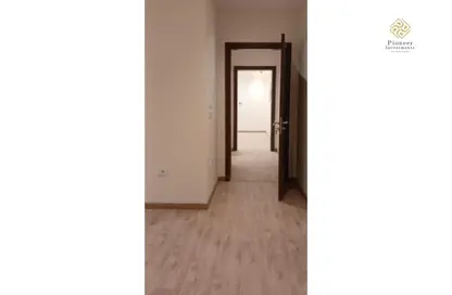 مساحات مكتبية - استوديو - 3 حمامات للايجار في الحي الاول - التجمع الخامس - مدينة القاهرة الجديدة - القاهرة