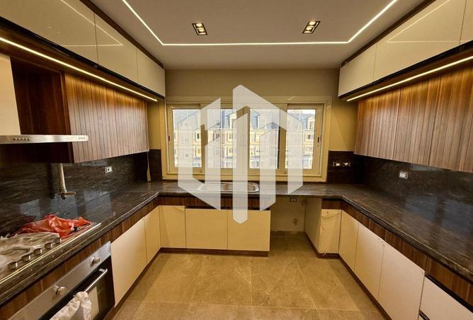 8245251 - Property Image 2