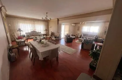 Apartment - 4 Bedrooms - 3 Bathrooms for sale in Ard El Golf - Heliopolis - Masr El Gedida - Cairo