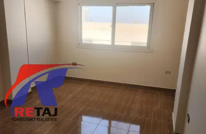 Apartment - 3 Bedrooms - 2 Bathrooms for rent in Ahmed Shawky Axis - El Banafseg 1 - El Banafseg - New Cairo City - Cairo